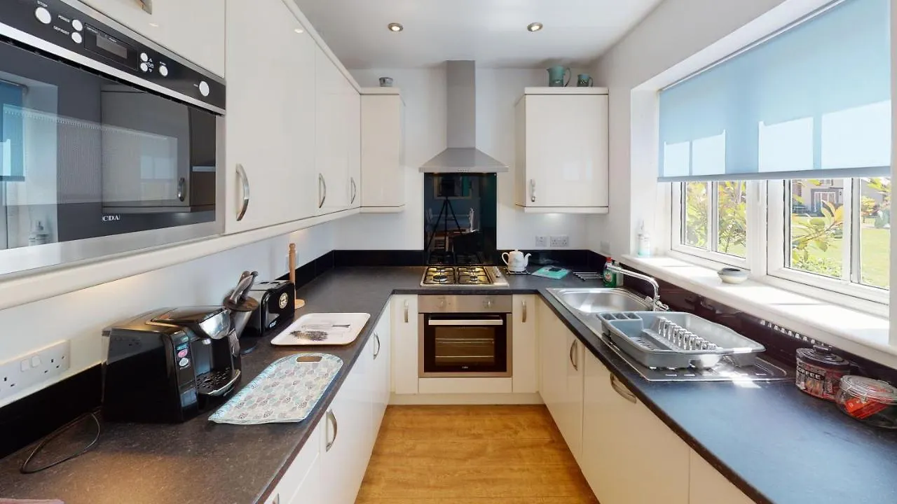 Anchor Down At The Bay, Sleeps 4-6 In 2 Bedrooms, Dogs Welcome Too Filey 0*,